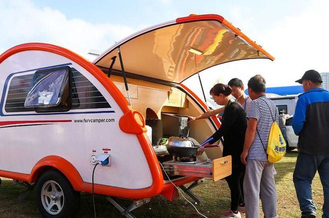 用“移动成本”置换“固定支出”！AG真人app房车卖爆了：年轻人(图4)